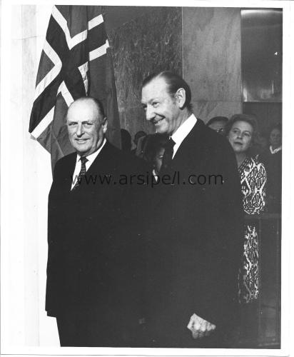 Norveç Kralı 5. King Olav Birleşmiş Milletlerde Fotoğraf 1975