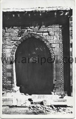 Bitlis Hatabiye (Hatuniye?) Medresesi Kartpostal No 34